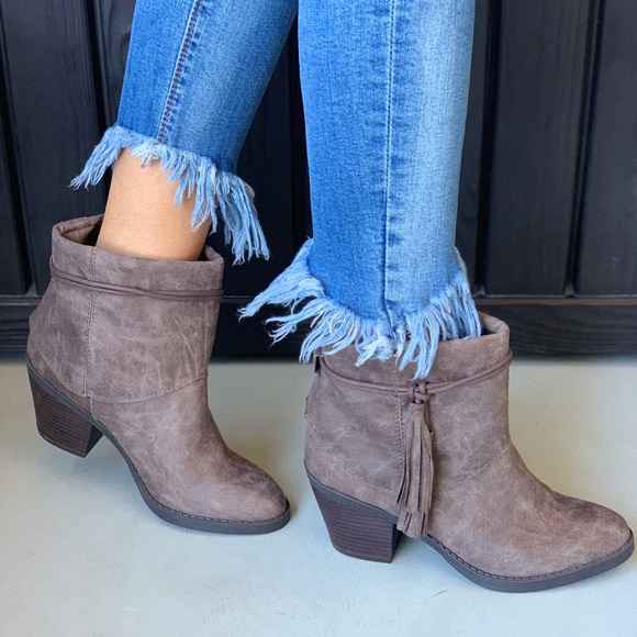 Taupe Distressed Tassel Block Heel Ankle Bootie - Picture 5 of 8
